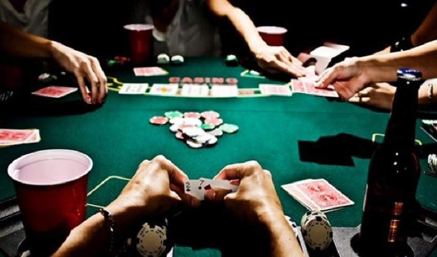 Bí Kíp Dễ Dàng Bắt Bài Đối Thủ Khi Chơi Poker Online Tại Win2888