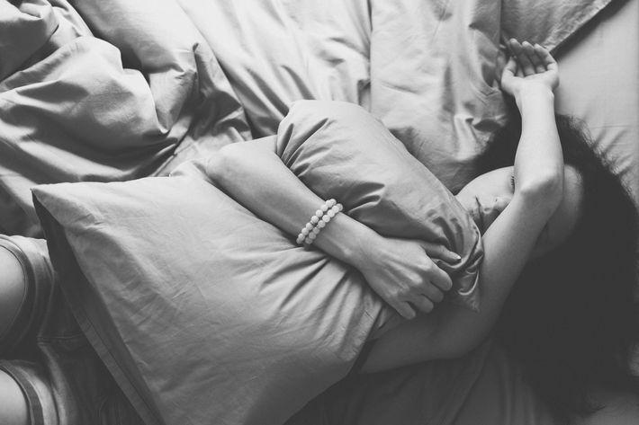 10 lý do khiến bạn vẫn nằm mơ thấy người yêu cũ
